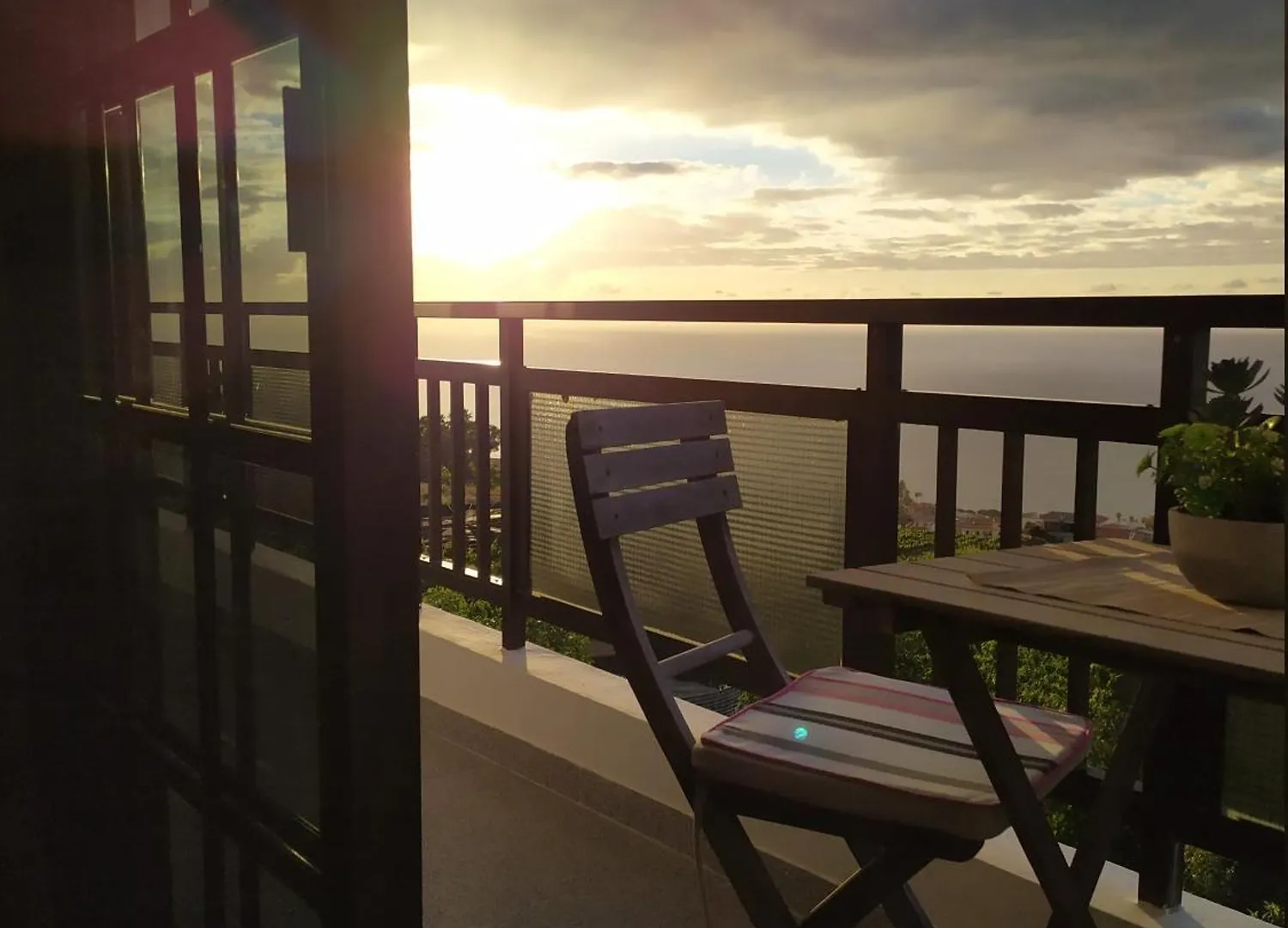 Los Atardeceres Mas Bellos Del サウサル 0*,